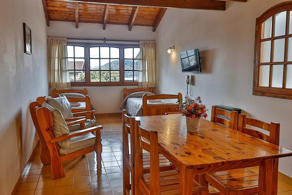 La Ponderosa Apart Hotel San Carlos de Bariloche Ngoại thất bức ảnh